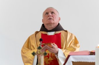 Böjte Csaba hirdet igét a keresztény zenefesztiválon Marosvásárhelyen