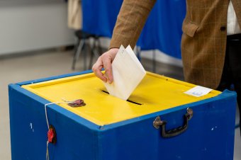 Moldovában kizártak egy pártot a parlamenti választásból