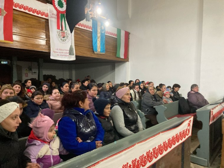 Misszió a roma közösségekben: van, ahol évtizedek óta senki nem lépte át a viskó küszöbét