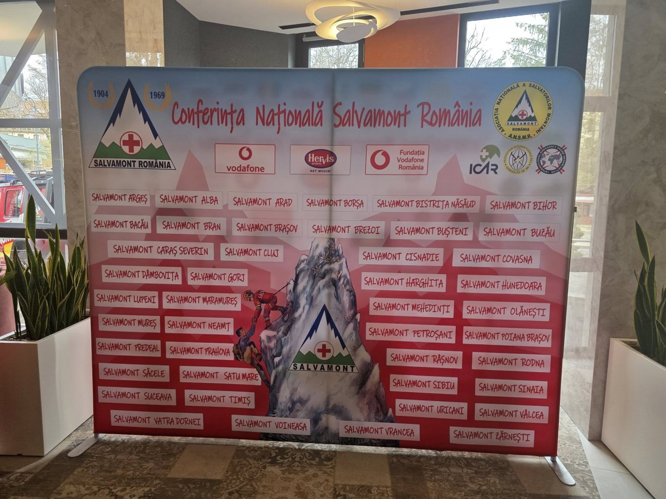 Negyven hegyimentő-szolgálat képviselője vett részt a konferencián •  Fotó: Maros megyei hegyimentők