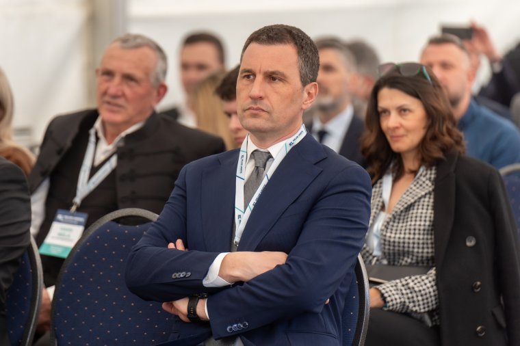 Tánczos: stabil kormány, racionális államfő és kiszámíthatóság kell, kizárt az AUR-ral való együttműködés