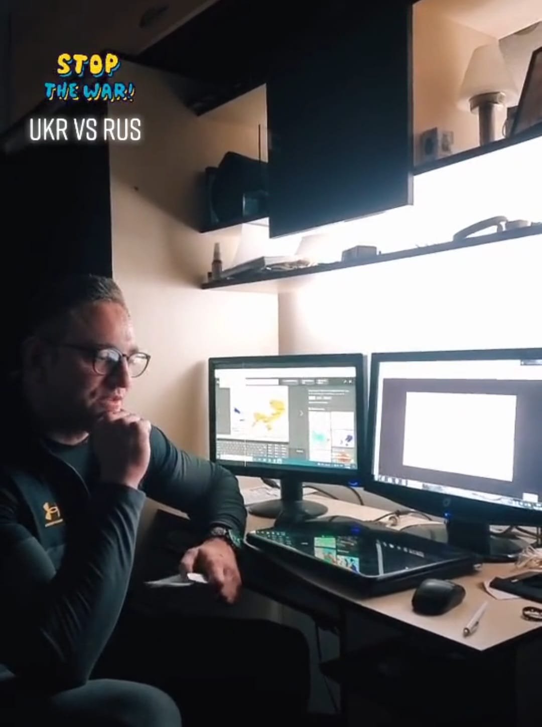Madaras Levente történelemtanár: rövid, lényegretörő videókkal lehet felkelteni a diákok érdeklődését, és utána ők is rákeresnek a témára •  Fotó: Képernyőfelvétel: Madaras Levente TikTok fiókja
