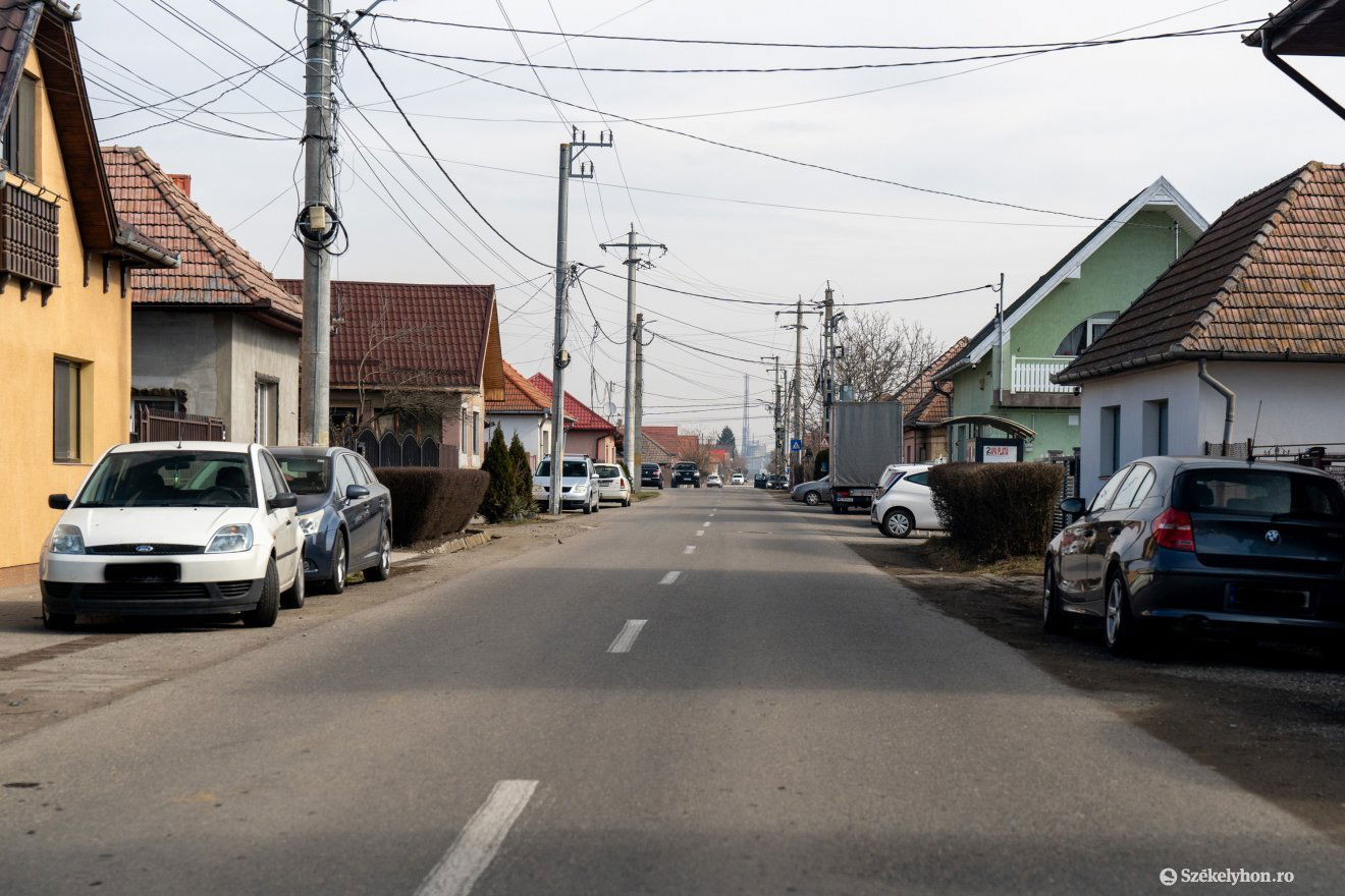 A legtöbb utca le van aszfaltozva •  Fotó: Haáz Vince
