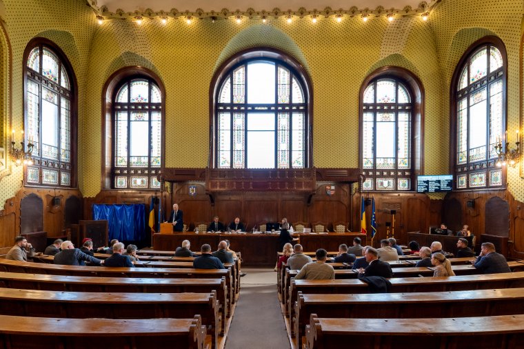 Felveszi első, jelentősebb kölcsönét a Maros megyei önkormányzat