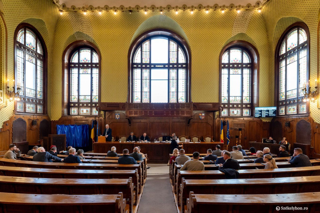Zökkenőmentes volt a júniusi tanácsülés, 17 perc alatt lejárt •  Fotó: Haáz Vince
