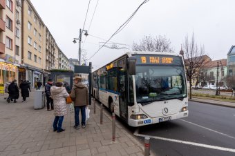 Nem lesz kétszer annyi a buszjegy ára – állítja a polgármester