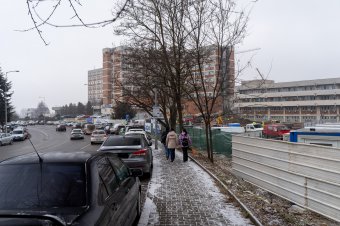Ideiglenes körforgalmat alakítanak ki a kórházépítési munkálatok idejére