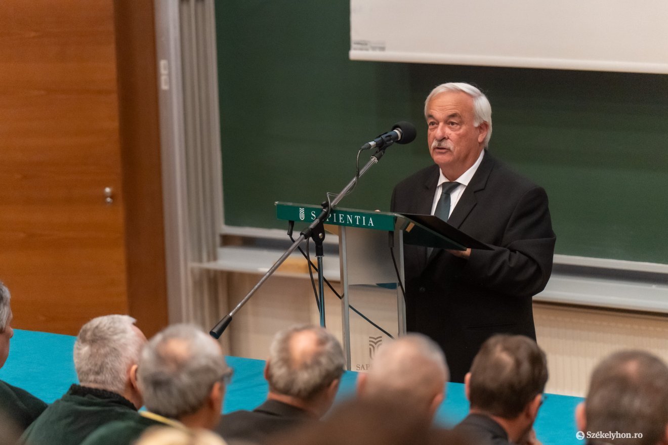 Kató Béla, a Sapientia Alapítvány kuratóriumának elnöke &bullet;  Fotó: Haáz Vince
