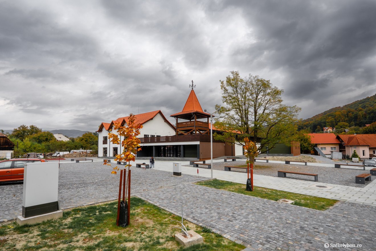 Az új szovátai kulturális központ &bullet;  Fotó: Haáz Vince