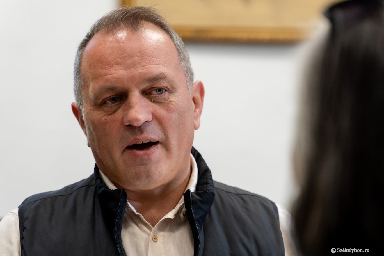 Hajdú Zoltán, a Bolyai Farkas Elméleti Líceum igazgatója: ha létezik országos diáktanács, az álláspontját ki kellett volna kérni &bullet;  Fotó: Haáz Vince