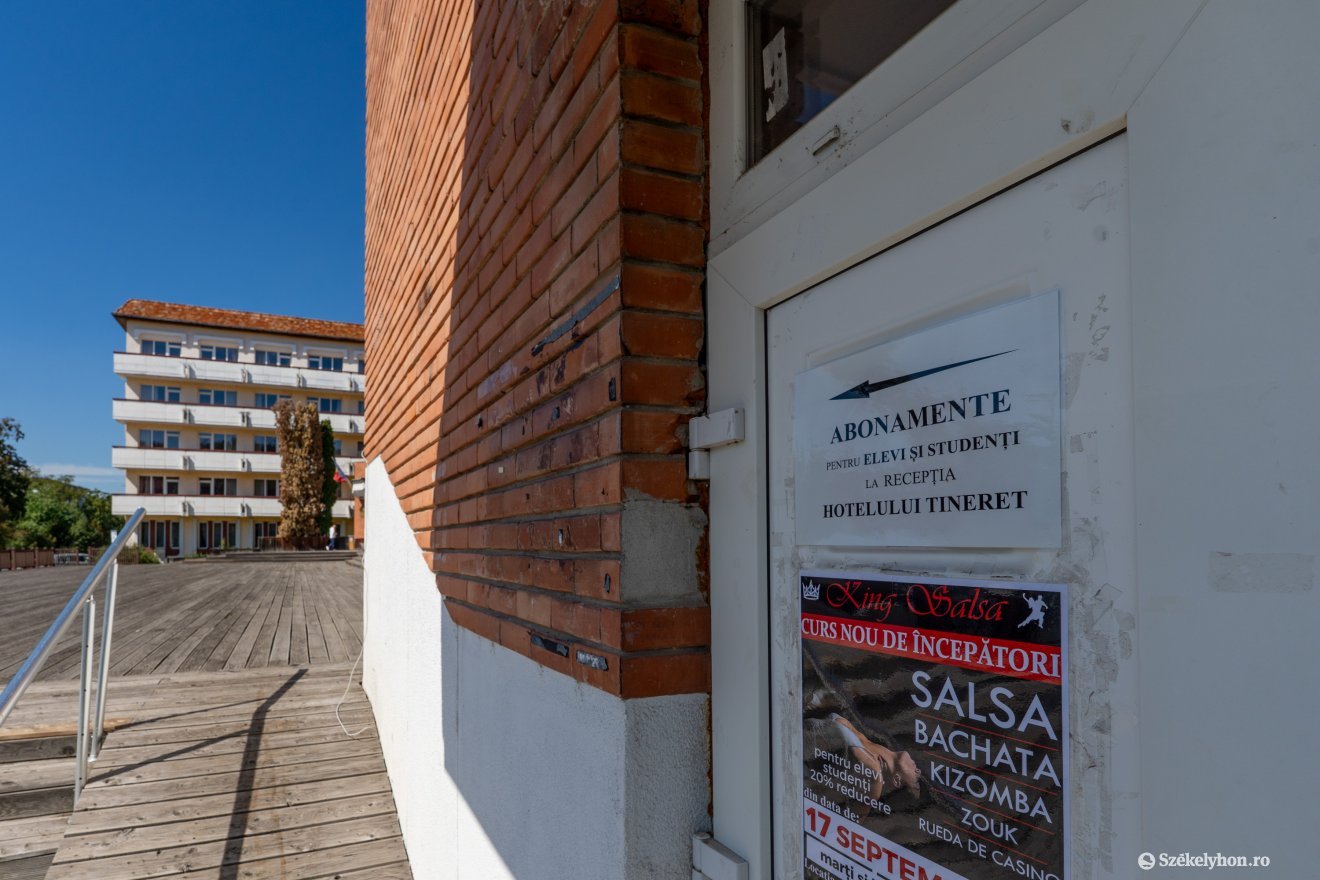 Egy helyen lehet kivenni a városban a diákbérleteket &bullet;  Fotó: Haáz Vince