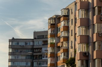 Ellenzi a PSD a lakások piaci értékén alapuló ingatlanadó 2027-re tervezett bevezetését