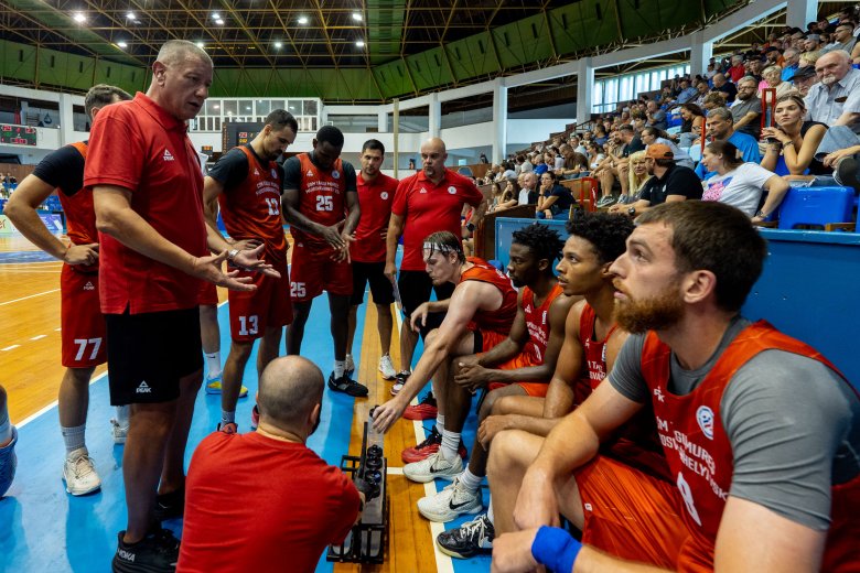 Mindkét fronton a legjobb nyolc közé jutás a cél a Marosvásárhelyi VSK-nál