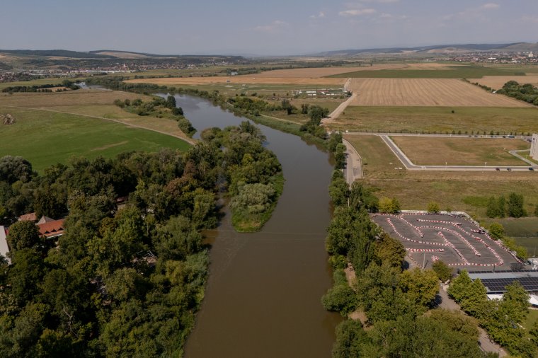 Nem tudott úszni az a fiatal nő, aki hétfőn este belefulladt a Marosba