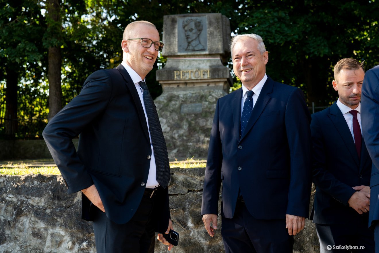 Tarr Zoltán Fehéregyháza Petőfi-emlékhely