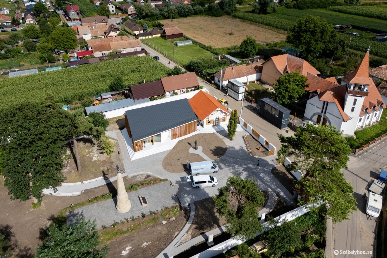 Tarr Zoltán Fehéregyháza Petőfi-emlékhely