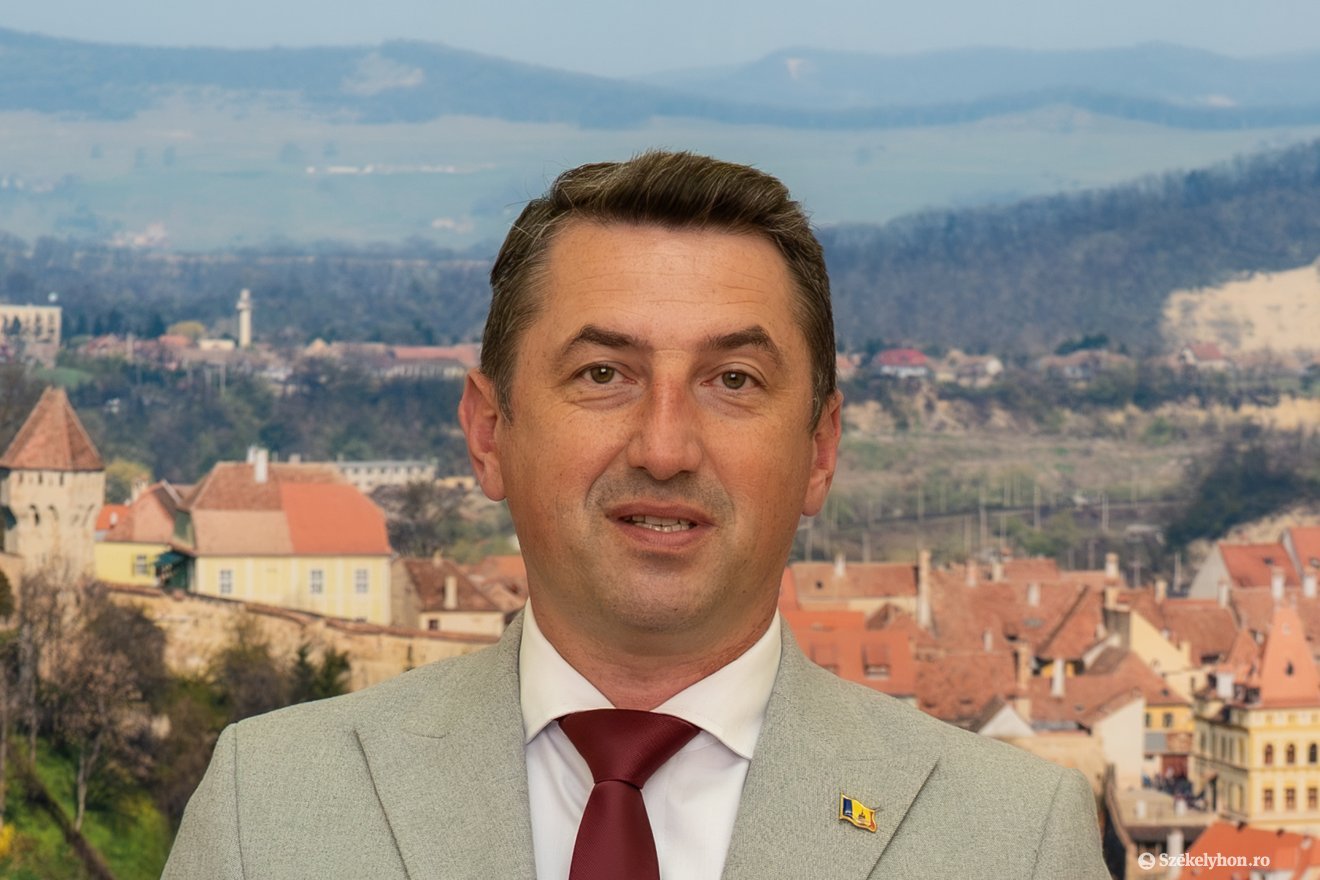 Ioan-Iulian Sîrbu, Segesvár polgármestere beszélt a sajtónak a fesztiválról &bullet;  Fotó: Haáz Vince