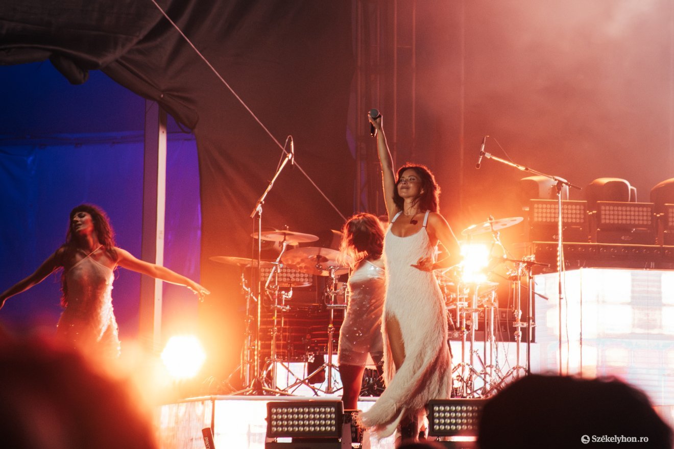 &bullet;  Fotó: László Ildikó