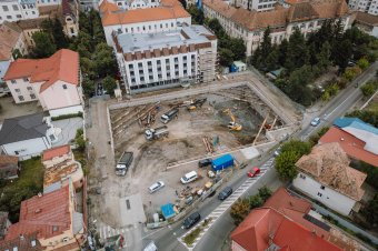 Így épül a mélygarázs Marosvásárhelyen