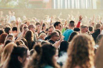 Ezrek buliztak pénteken is a Vibe Fesztiválon