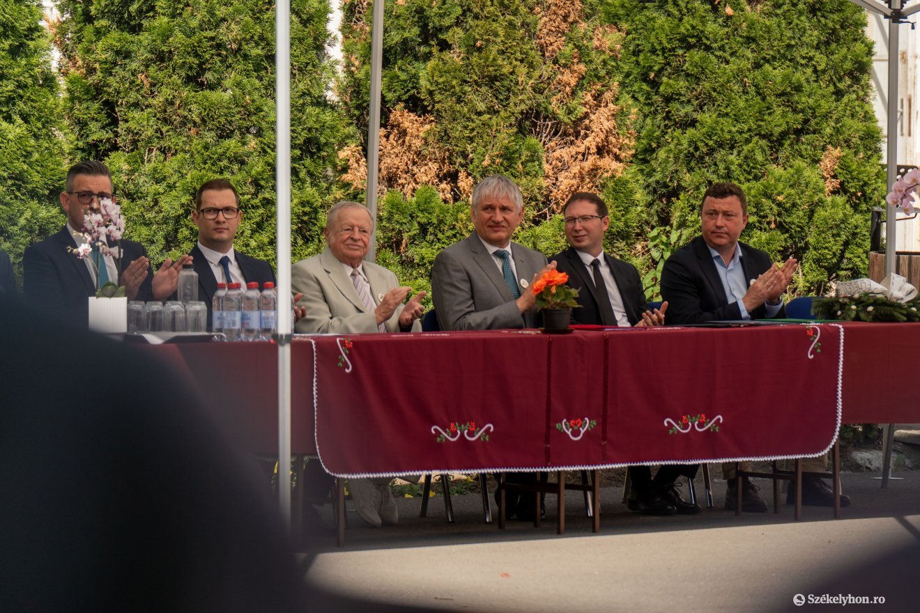 Ez már a negyedik nagy jubileum az iskola életében. A 40. évfordulót 1996-ban tartották &bullet;  Fotó: Haáz Vince