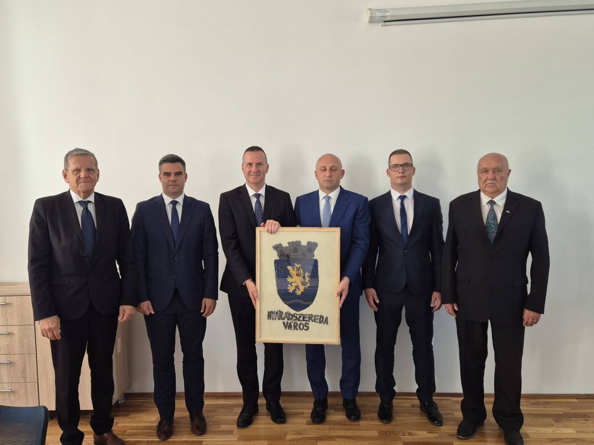 Testvérvárossá vált Nyárádszereda és Zalaegerszeg