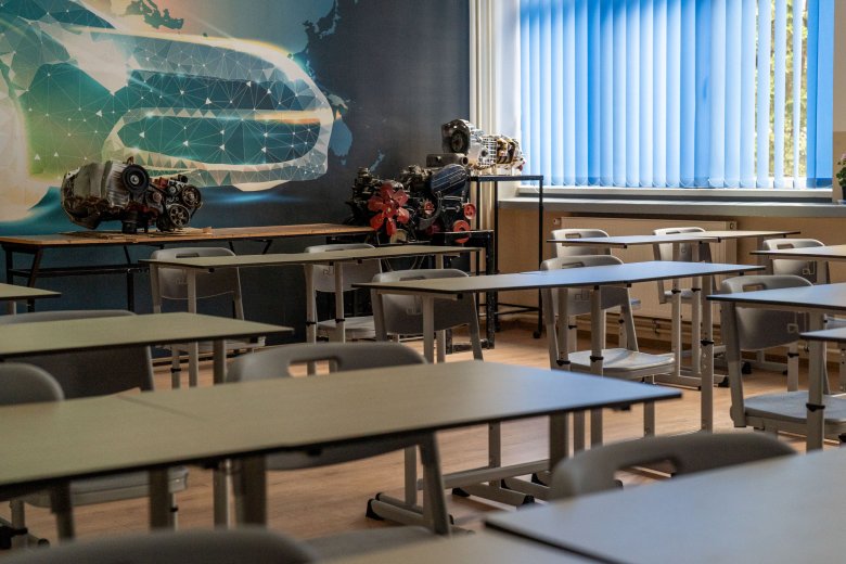 Küszöbön az új tanév, de még törvényi módosítás kell egyes ösztöndíjak biztosítása érdekében