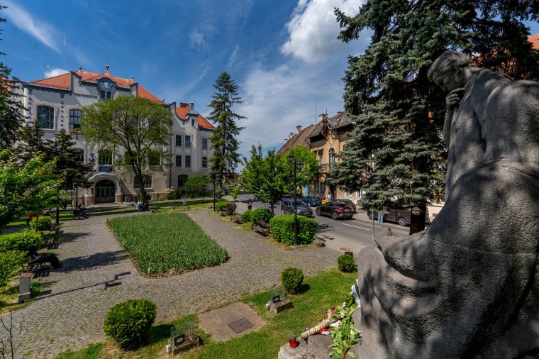 Zsolnay-szökőkút épül a Bolyai téren, és részleges sétálóutcája is lesz Marosvásárhelynek
