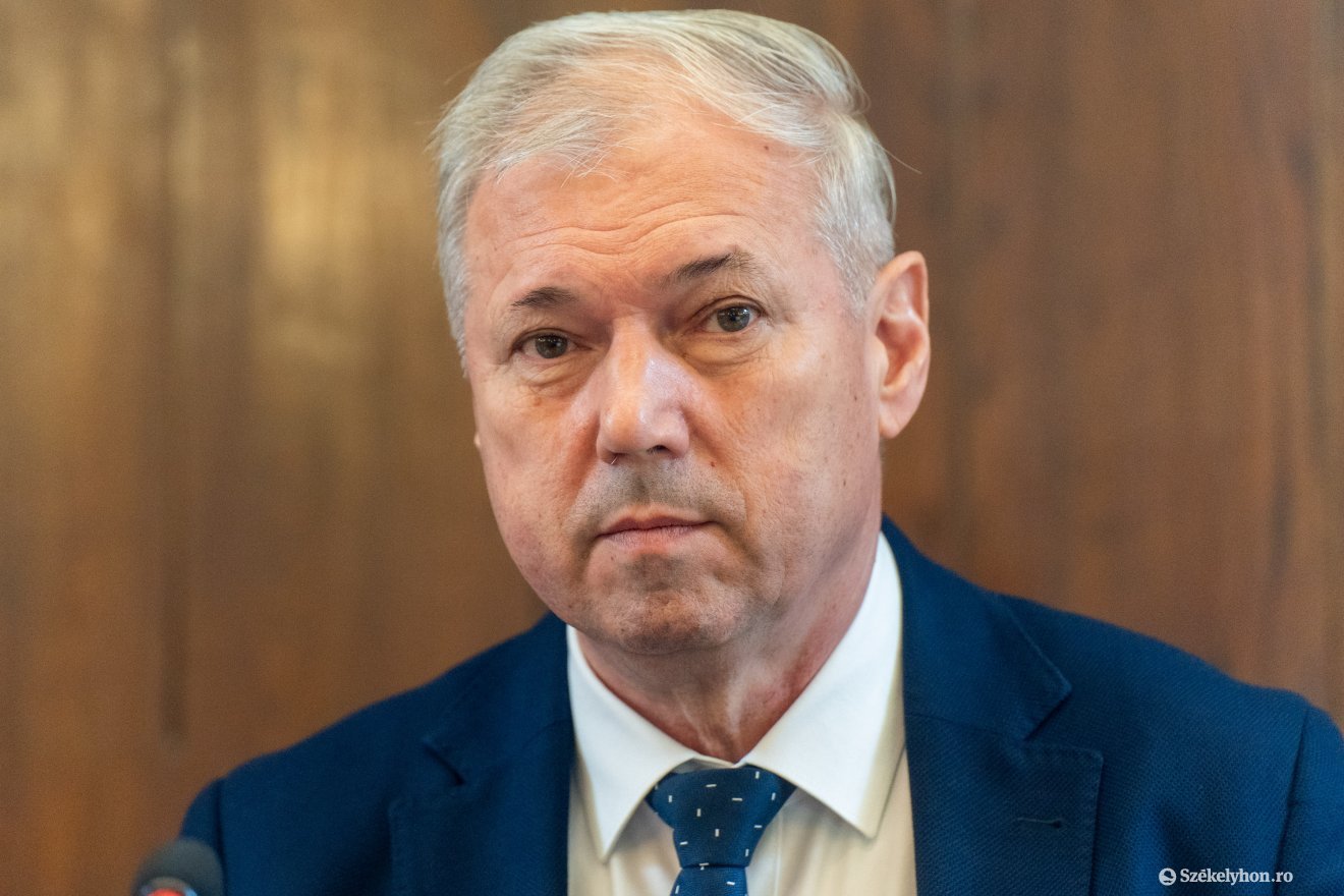Péter Ferenc: célunk, hogy a lehető legrövidebb időn belül megtaláljuk a jogilag is stabil megoldást &bullet;  Fotó: Haáz Vince