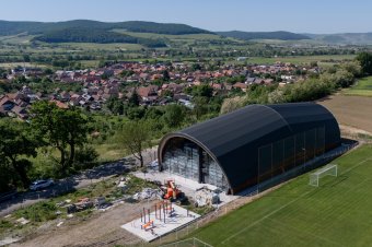Átadásra kész a nyárádszeredai tanuszoda, mikor lehet beüzemelni?