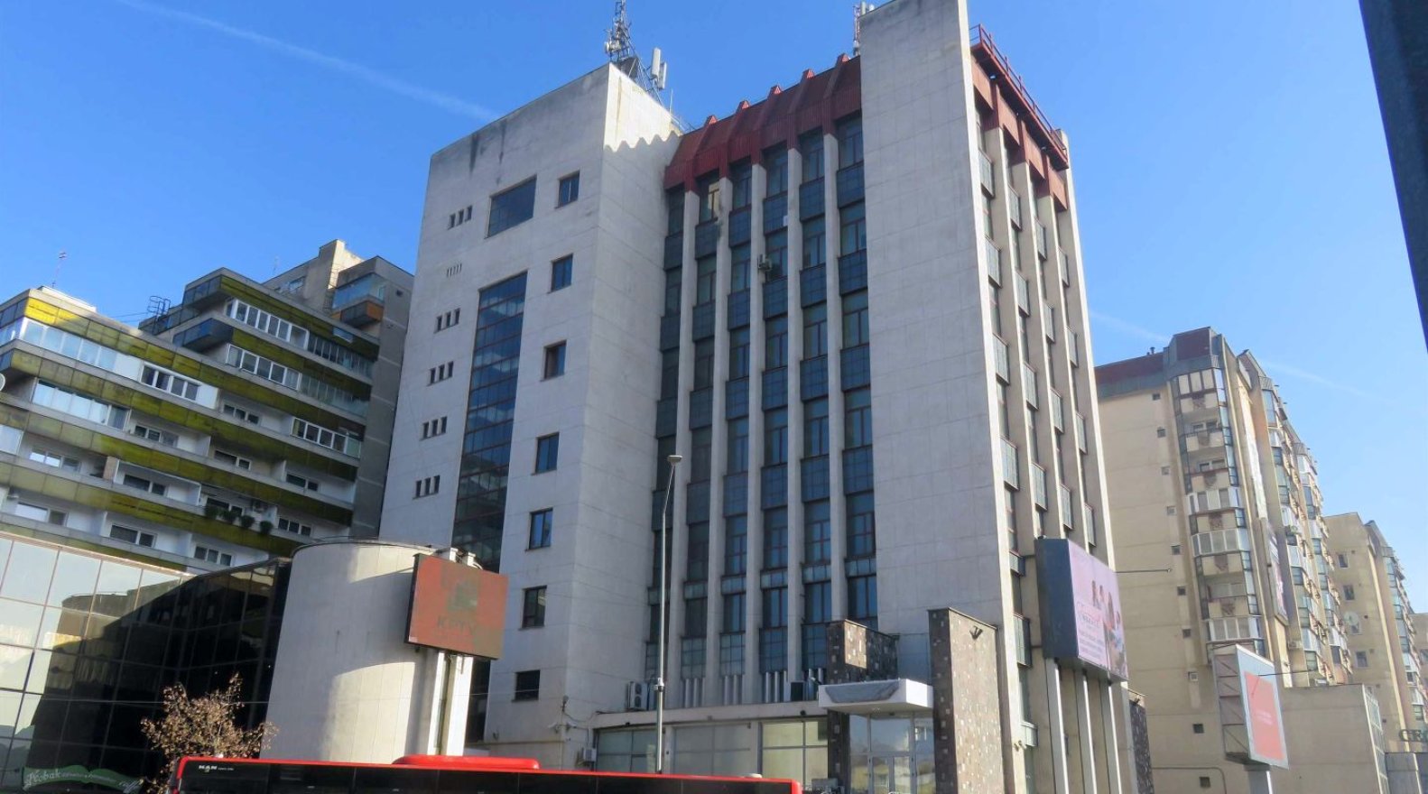 Tizenhárom millió euróból „zöldül ki” a volt telefonpalota