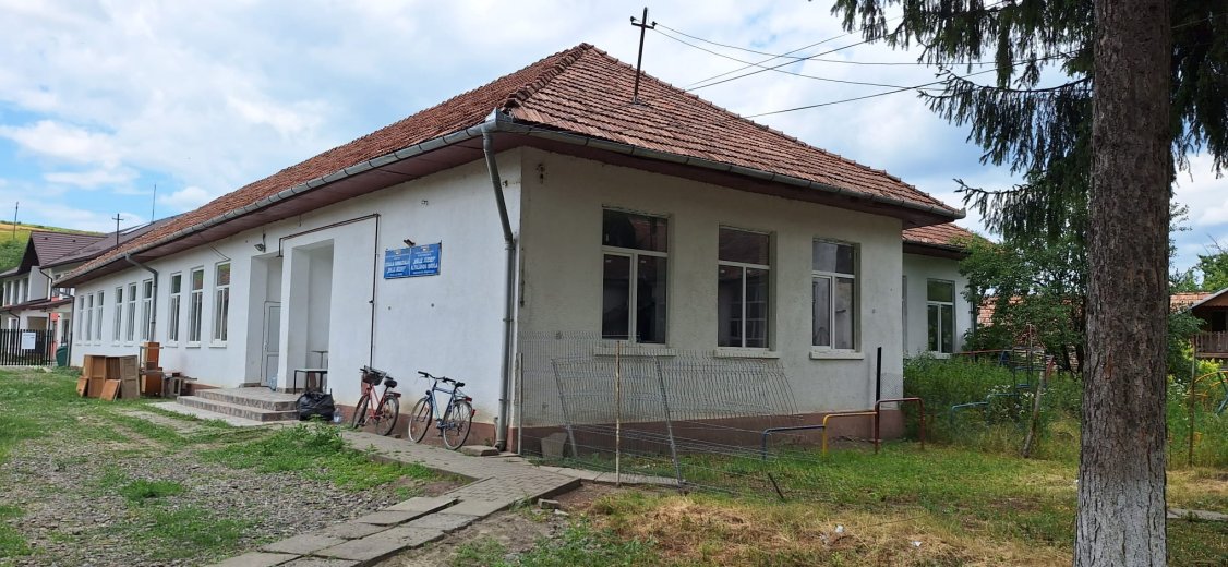 Hatvan év után került elő az iskolaépítők üzenete Szászcsáváson