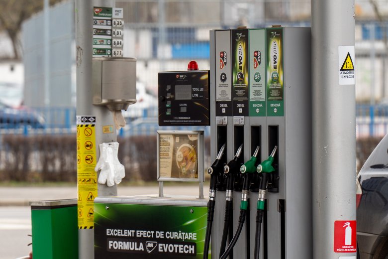 Kiszámolták a másik oldalról is, hogy mennyivel kellene csökkenteni a gázolaj jövedéki adóját