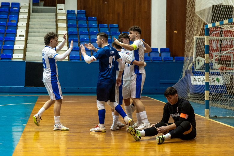 Összetartóbb a társaság, két döntőt céloz meg a marosvásárhelyi futsalcsapat