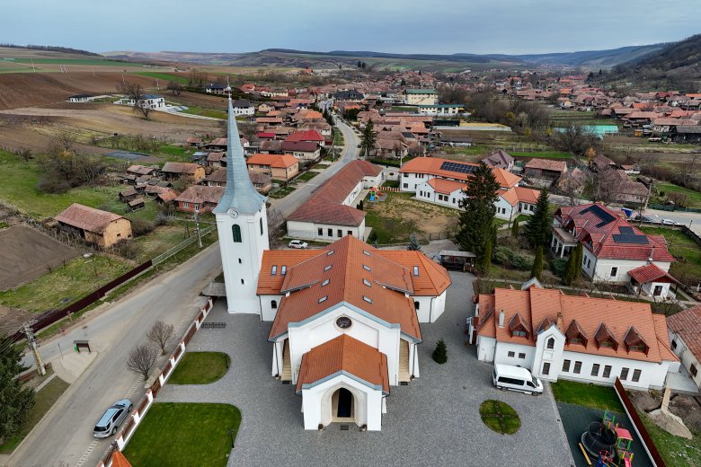 Új otthonra lelt a mezőpaniti református gyülekezet