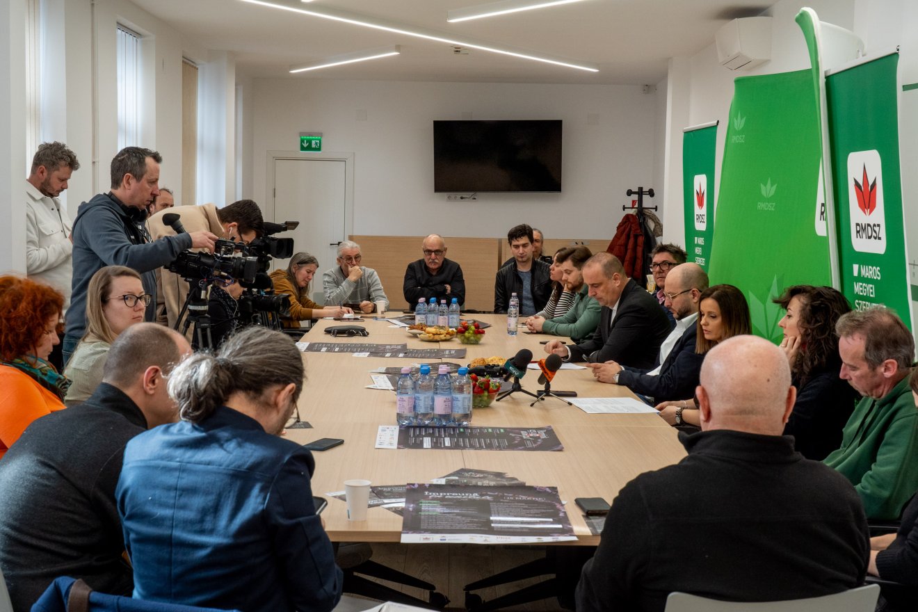 A politikusok és civil szervezetek ismertették a március 15-i programokat &bullet;  Fotó: Haáz Vince