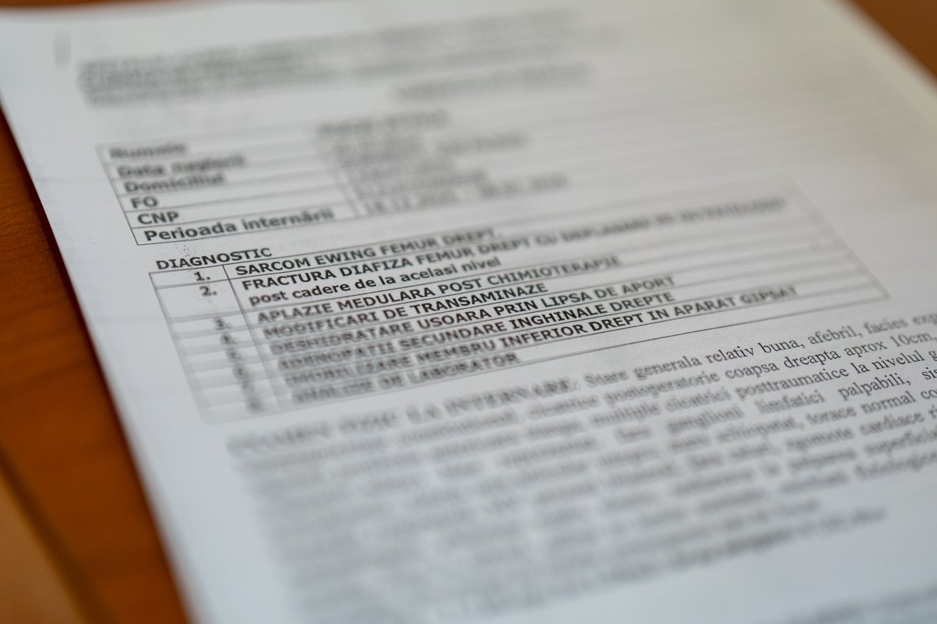 Attila betegségéről szóló kórházi irat &bullet;  Fotó: Haáz Vince