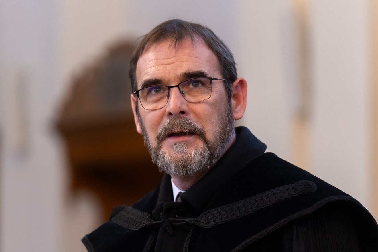 Kolumbán Vilmos református püspök