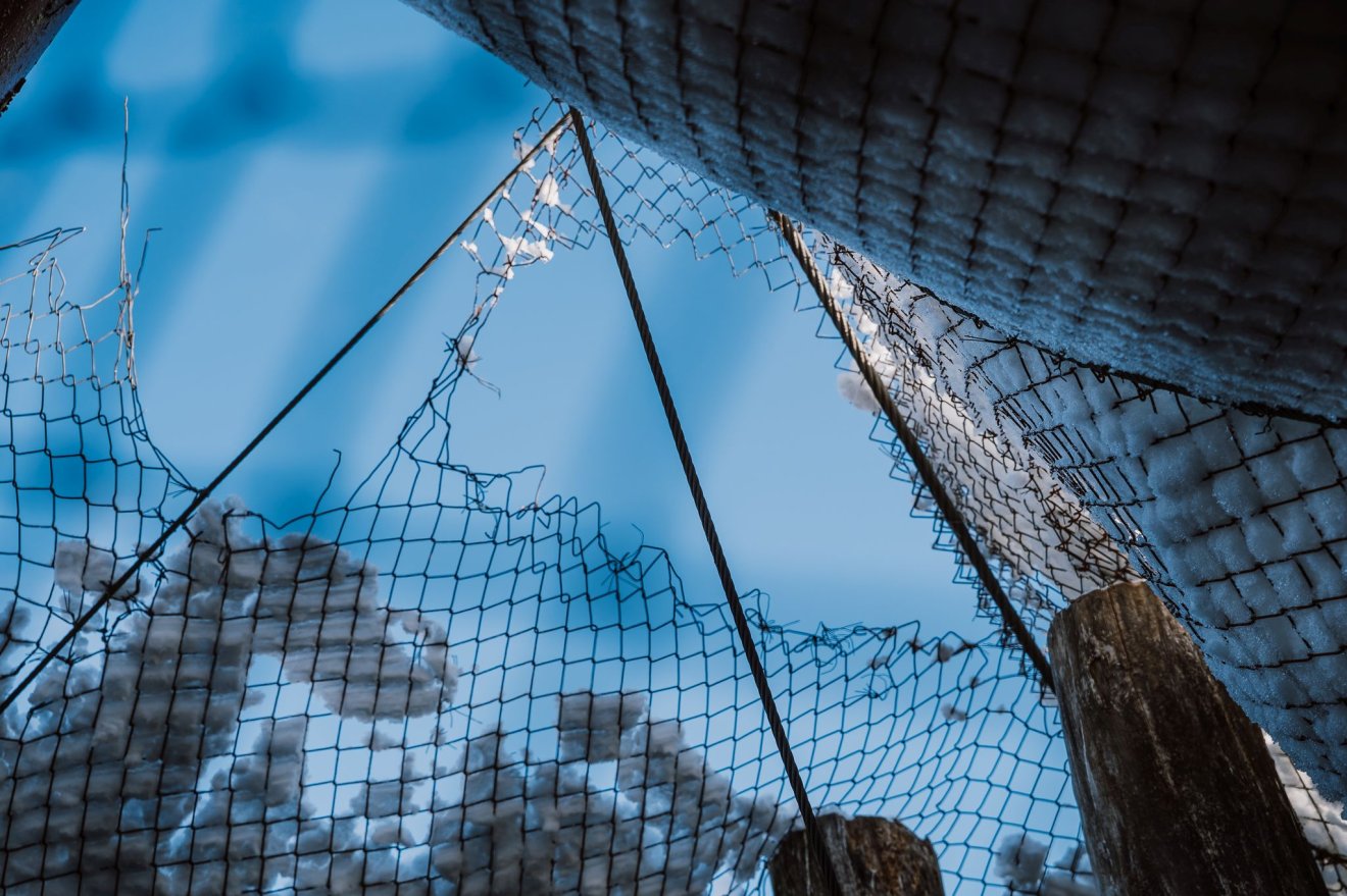 Megadta magát a védőháló &bullet;  Fotó: Mariș Cristian Daniel