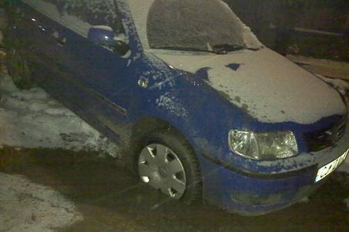 Fogva tartott egy autót a sár Nyárádszeredában