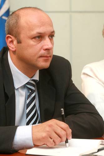 Nem biztos, hogy Bárczi Győző marad az alprefektus