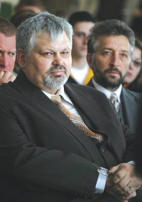 Karnyújtásnyira az akkreditáció?