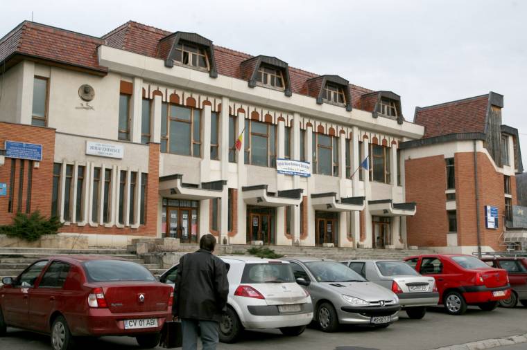 A Maros megyei közintézmények 40%-át kapja az RMDSZ?