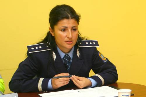 Biztosítóügynököket oktatnak a rendőrök