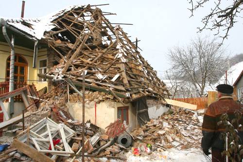 Gázrobbanás halálos áldozattal Udvarfalván