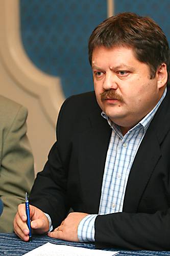 RMDSZ-politikát szolgál a kisebbségi törvény?