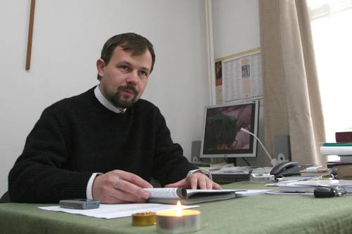 Közösségi összefogással fednék be a templomot