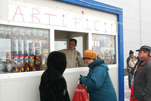 Tilos petárdát árusítani!
