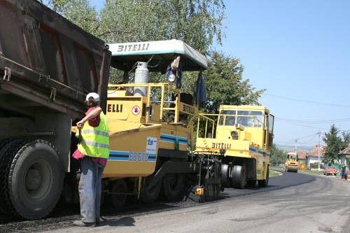 Licitet írtak ki a Szászrégen-Laposnya útszakaszra