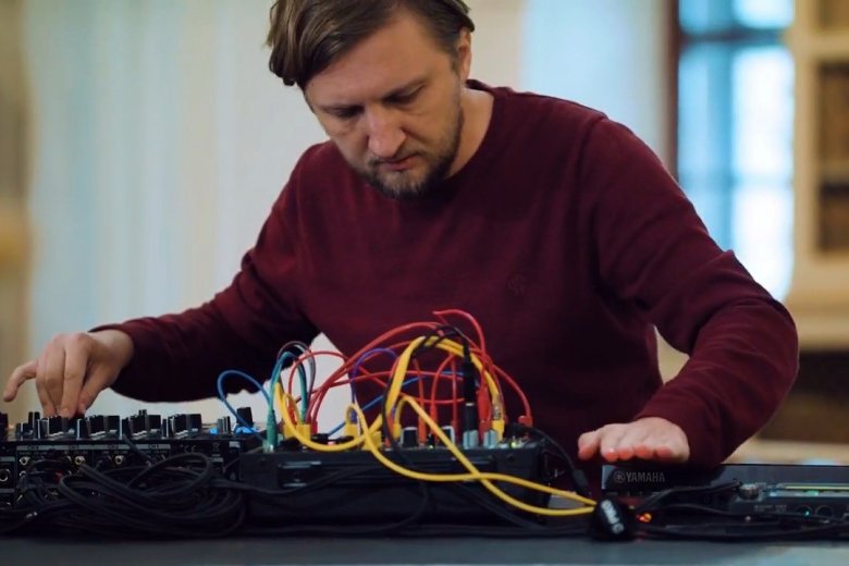 Nem volt mindegy, hogy milyen zene, milyen hangerővel megy •  Fotó: Electric Castle TV